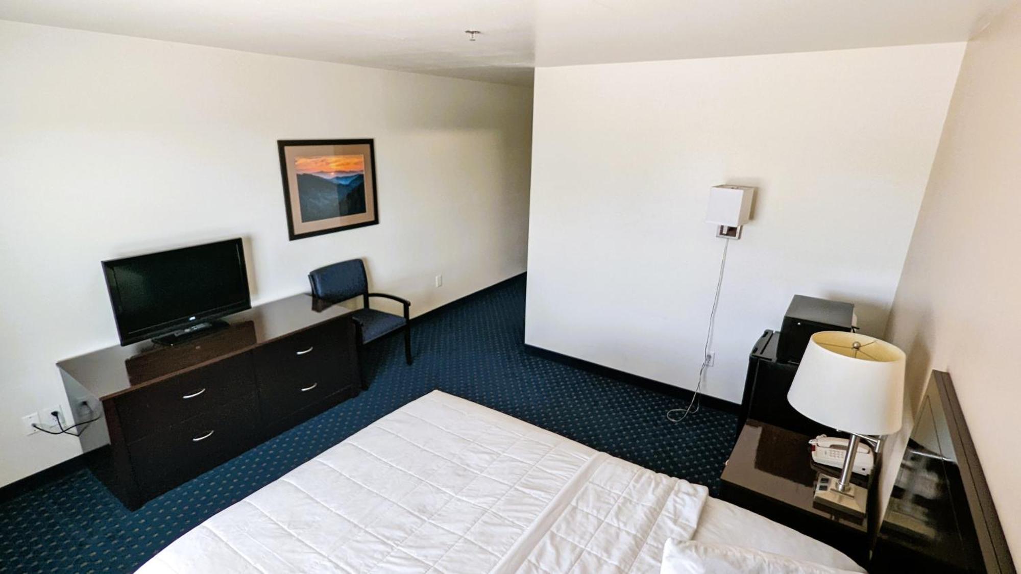 Fairbridge Inn & Suites Canadian מראה חיצוני תמונה