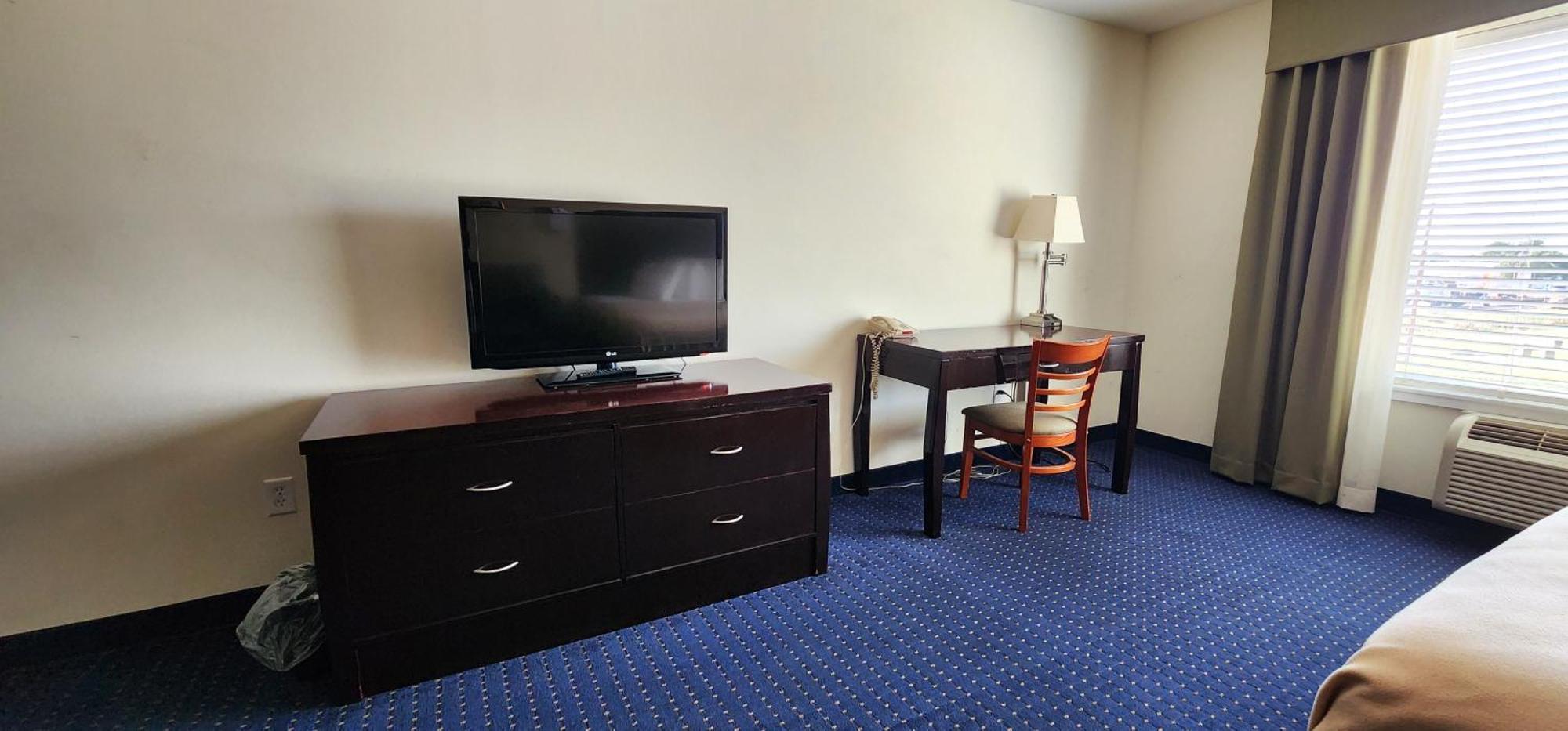 Fairbridge Inn & Suites Canadian מראה חיצוני תמונה